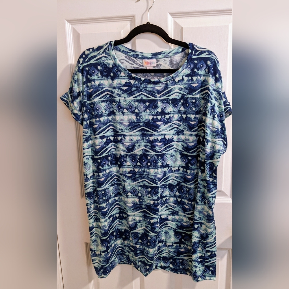 NWT LuLaRoe Leah Top